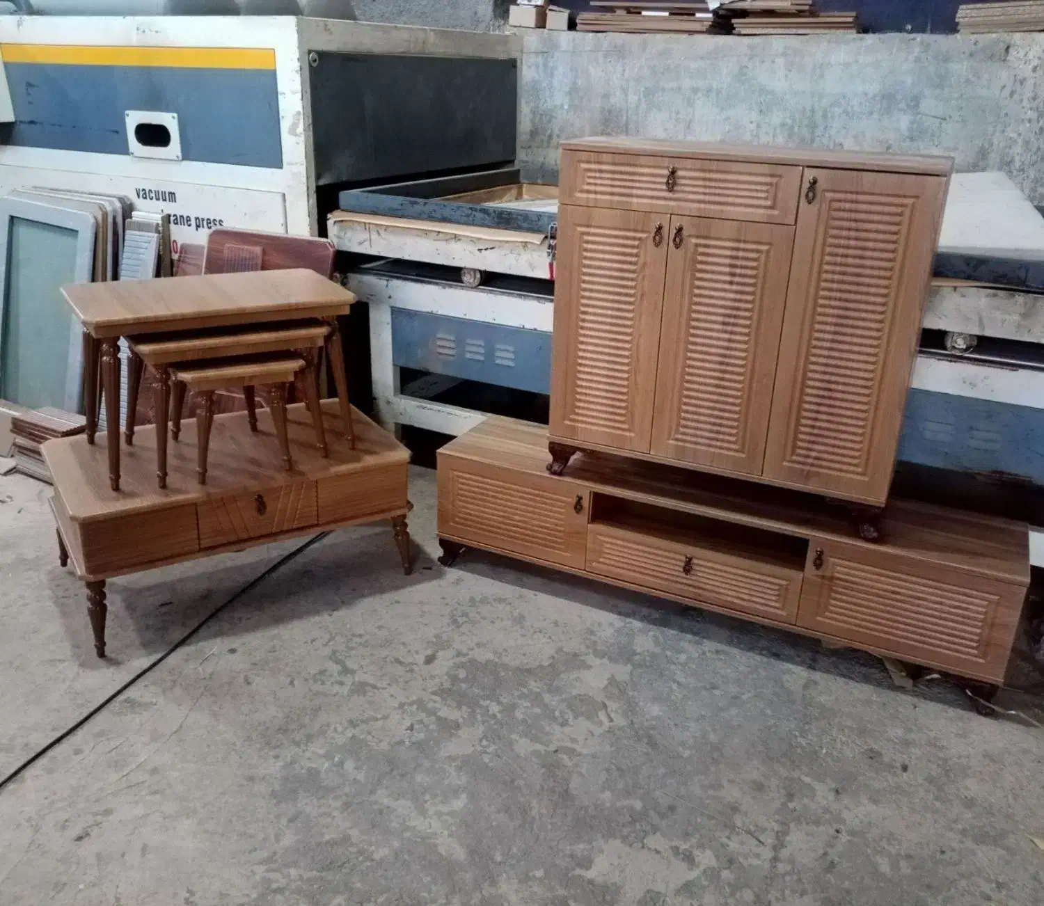 جاکفشی میز تلویزیون اینه کنسول (زمانی) رسالت شرقی2|جاکفشی، کمد، دراور|نیشابور, کریم آباد|دیوار