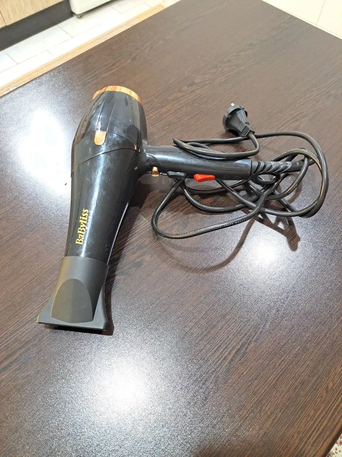 سشوار|آرایشی، بهداشتی، درمانی|رشت, آزادگان|دیوار