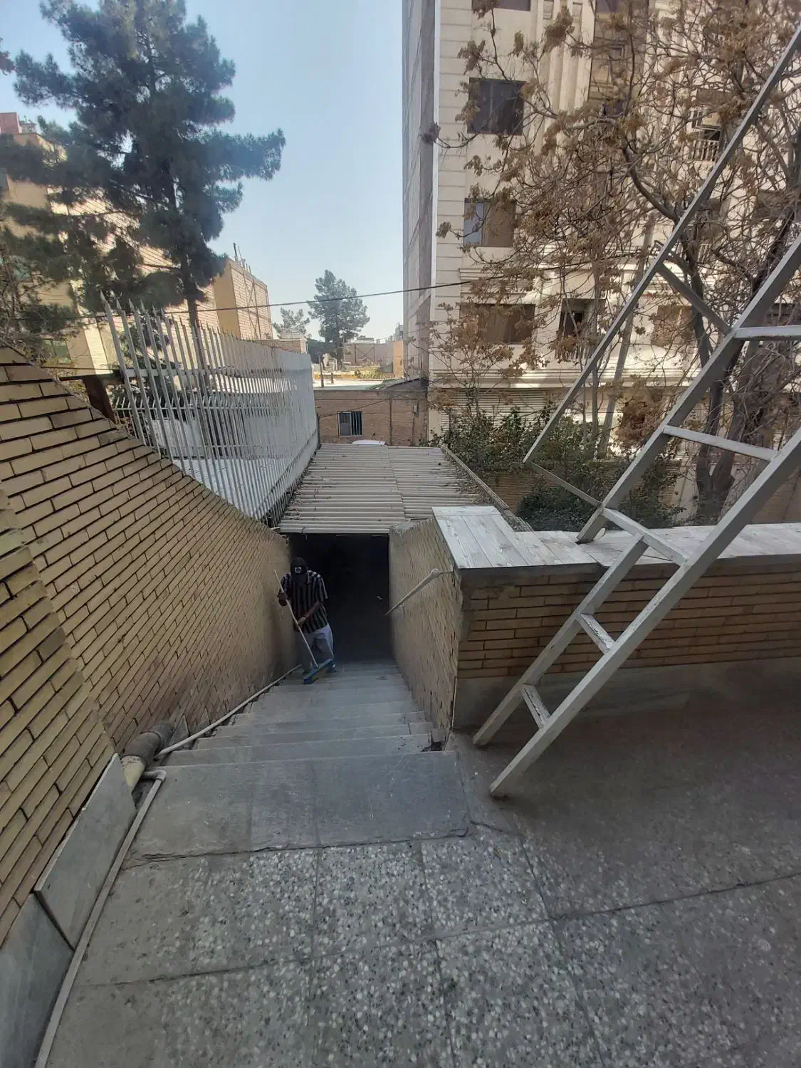 بالای همکف بالاویلایی جمهوری فرهنگیان|اجارهٔ آپارتمان|کرمان, |دیوار