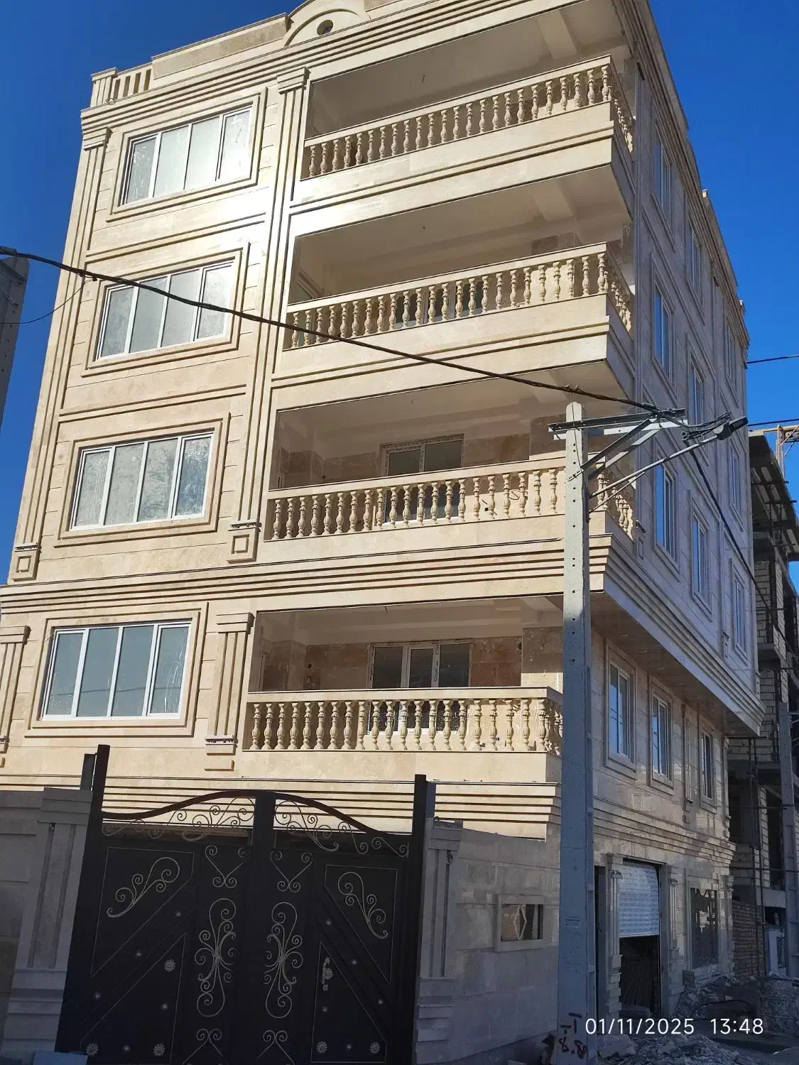 یک واحد آپارتمان طبقه چهارم|فروش آپارتمان|اشتهارد, |دیوار