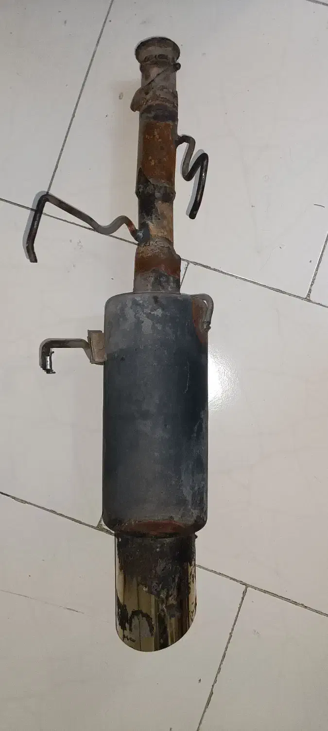 منبع  اگزوز هاوارد سالم|قطعات یدکی و لوازم جانبی|فردیس, شهرک راه آهن|دیوار