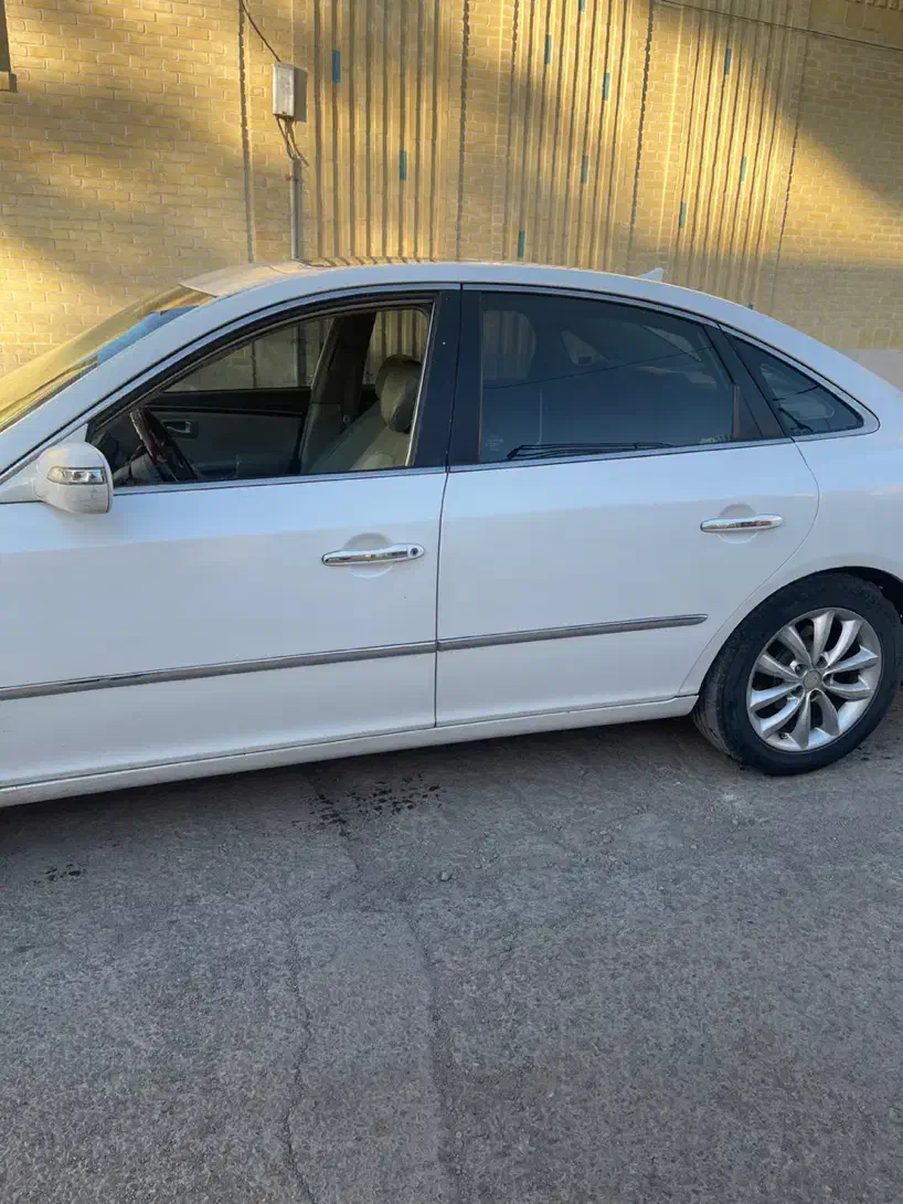 ازرا ۲۰۰۷ دور رنگ با فیس کالیفرنیا|خودرو سواری و وانت|کرمان, |دیوار