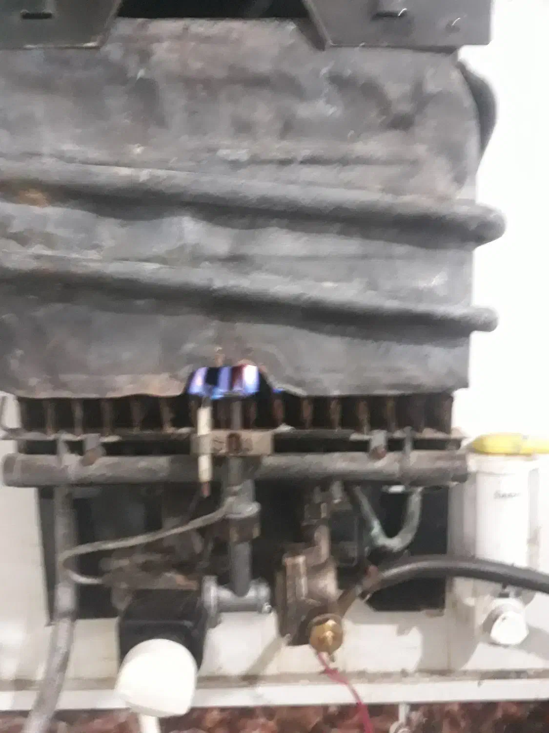 دیواری کپسولی|آبگرمکن، پکیج، شوفاژ|سبزوار, قائم|دیوار