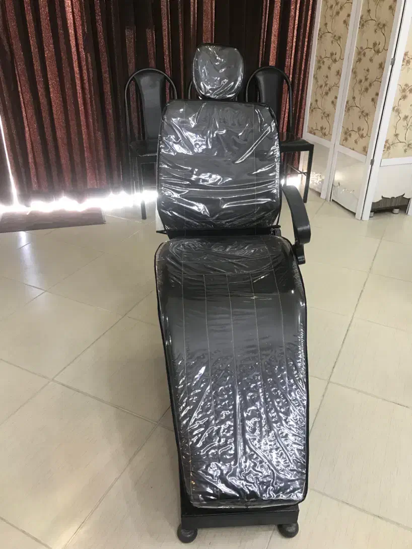 صندلی آرایشگاه|آرایشگاه و سالن‌های زیبایی|رودسر, |دیوار