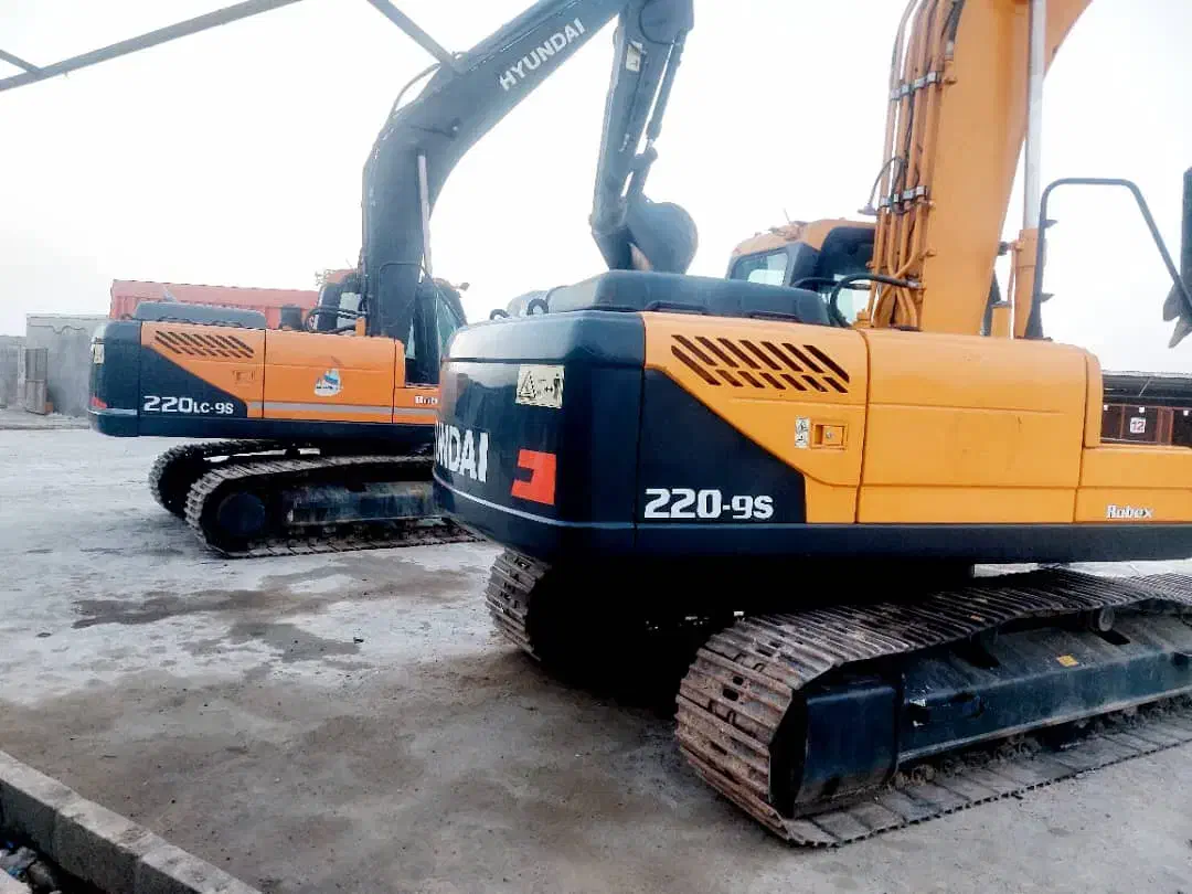 اجاره بیل مکانیکی بلدزر لودر کمپرسی سراسر کشور|خدمات حمل و نقل|شیراز, رکن‌آباد|دیوار