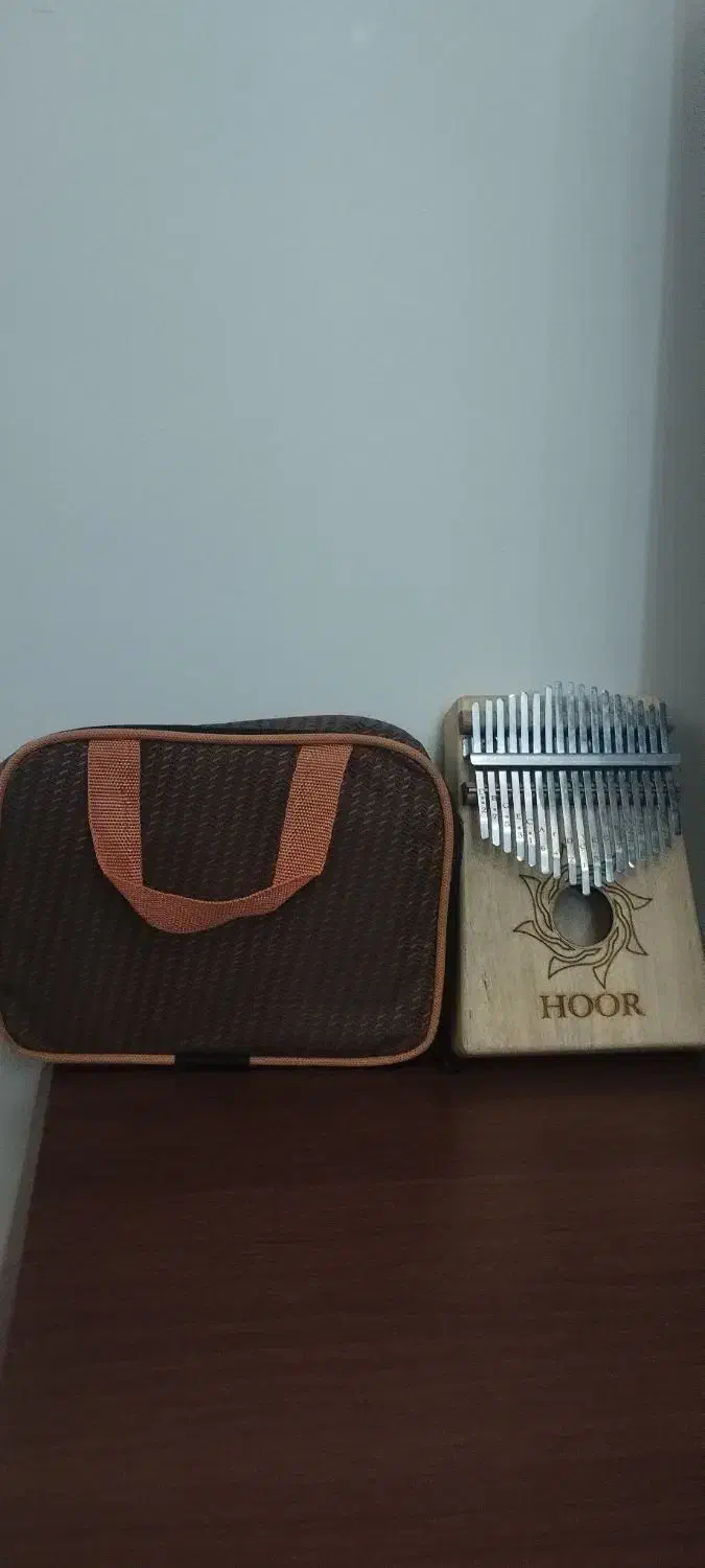 کالیمبا|سازهای سنتی|فردیس, فردیس|دیوار