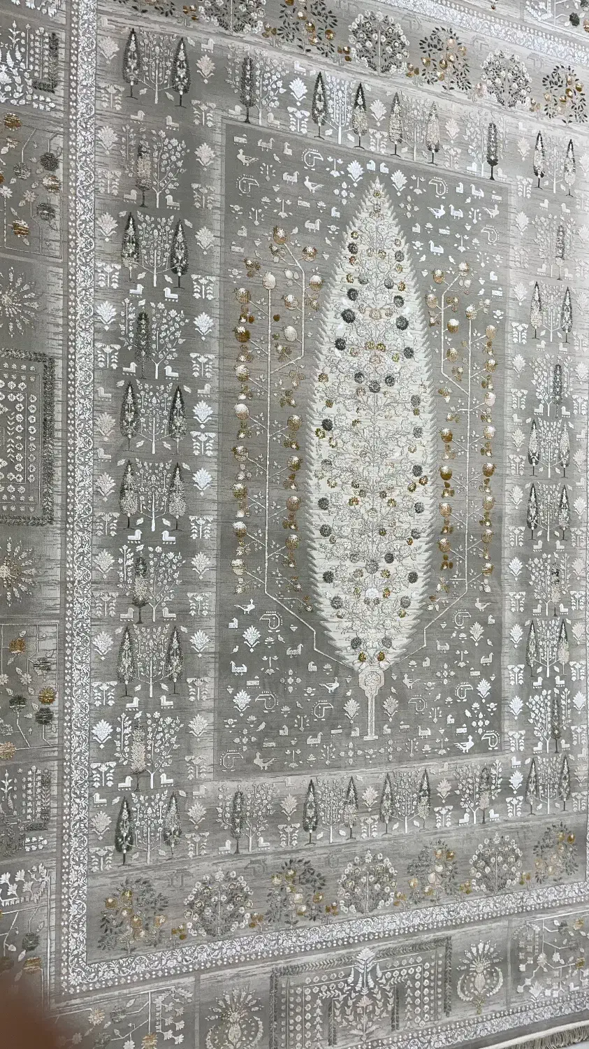 فرش فیلی 1200شانه تراکم 3600|فرش|شاهینشهر, گرگاب|دیوار