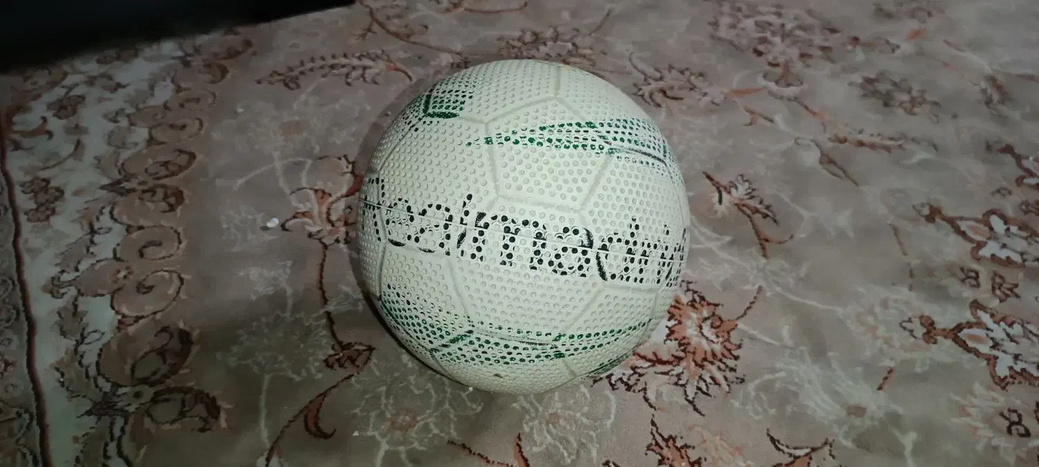 توپ فوتبال چهل تیکه|تجهیزات ورزشی|تهران, جلیلی|دیوار