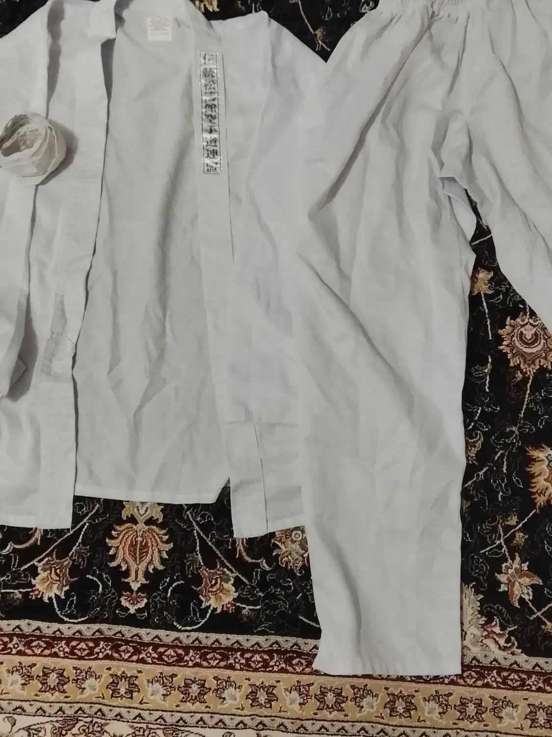 یک دست لباس کاراته به همراه کمربند زرد 250000هزار|لباس|خرمآباد, |دیوار