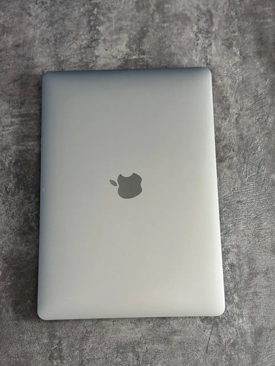 Macbook air M1 2020|رایانه همراه|پرند, فاز ۵|دیوار