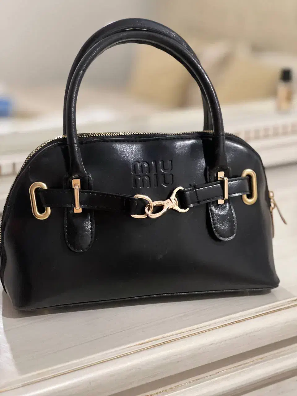 تعدادی کیف در حدنو|کیف، کفش، کمربند|گرمدره, |دیوار