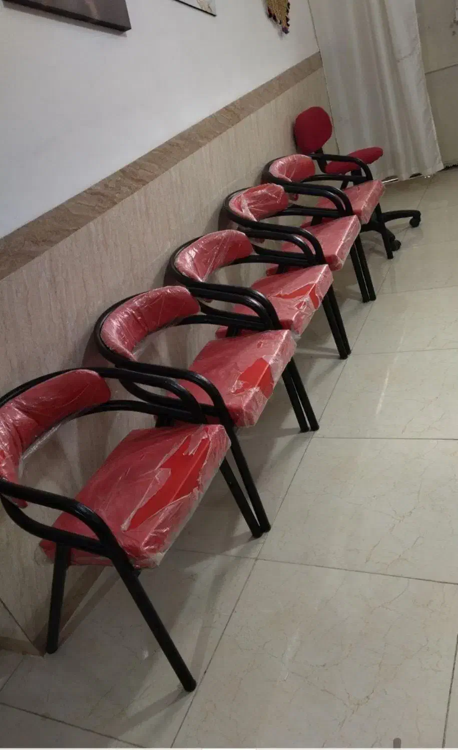 کمد با تمام وسایل|آرایشگاه و سالنهای زیبایی|میاندوآب, |دیوار