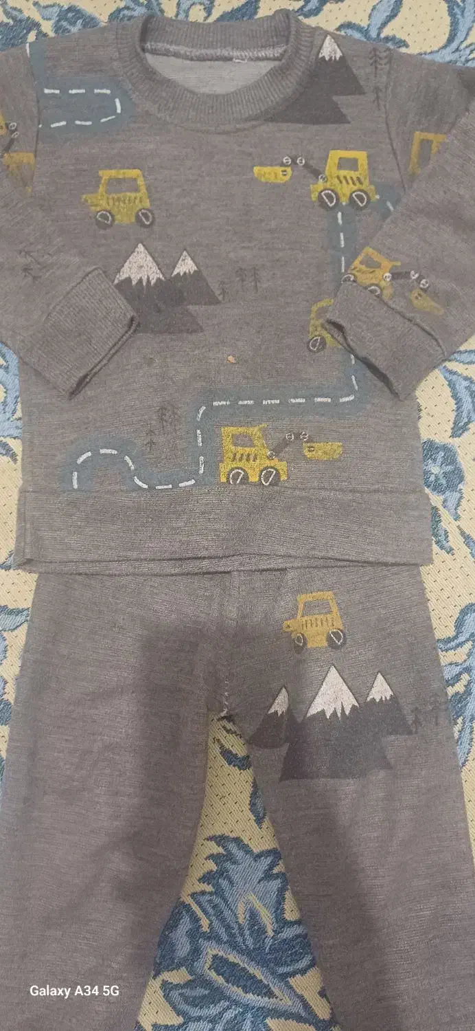 تعدادی لباس پسرانه تقریبا ۱ الی ۲ سال|لباس|جلفا, |دیوار