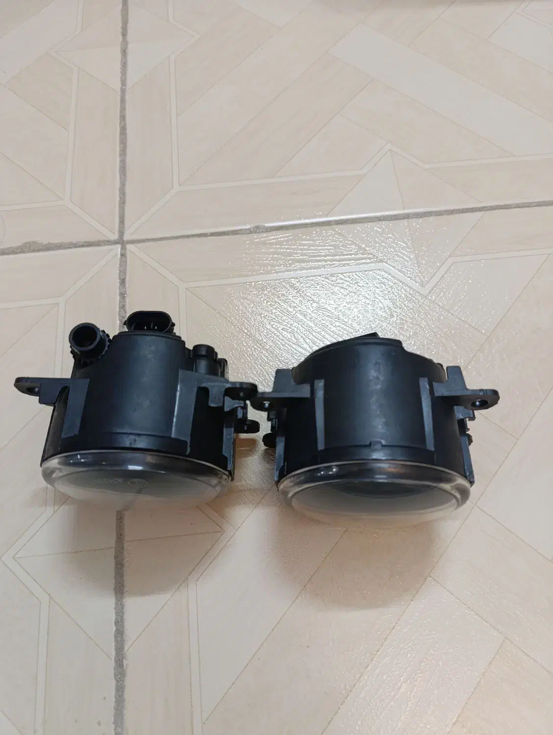 یه جفت چراغ زیر سپر مگان|قطعات یدکی و لوازم جانبی|قرچک, صالح آباد|دیوار