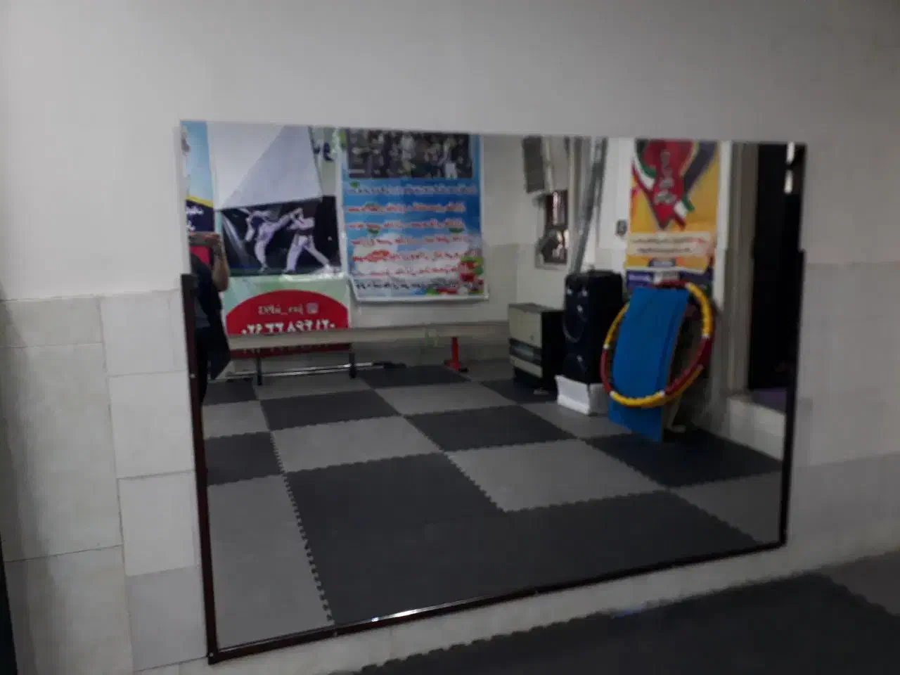 آینه|آینه|قدس, شهرقدس|دیوار