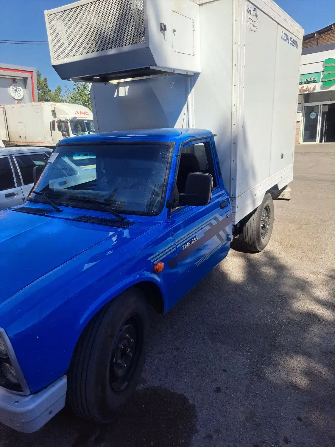 نیسان یخچالدار زیر صفری|خودرو سواری و وانت|مشهد, شهرک شهید باهنر|دیوار