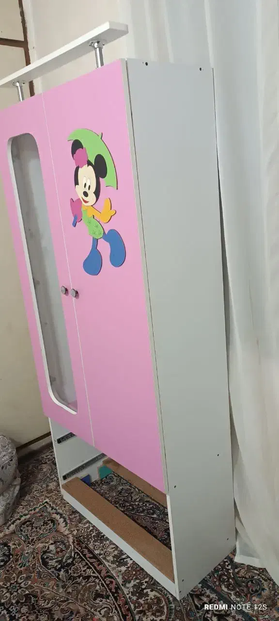 تخت و کمد کودک|تخت و صندلی بچه|زاهدان, |دیوار