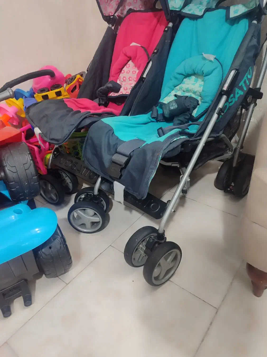 کالسکه دوقلو کوزوتو|کالسکه و لوازم جانبی|تهران, نظامآباد|دیوار