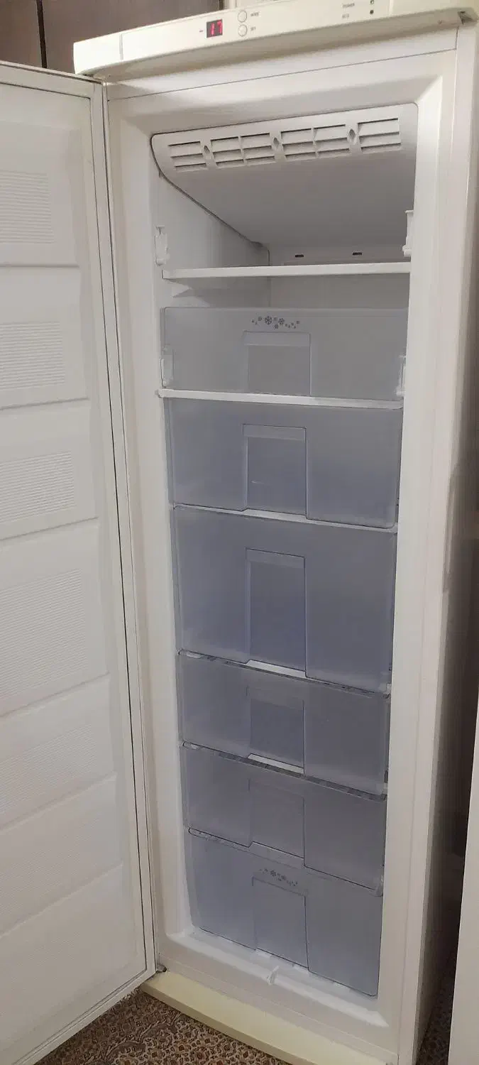 یخچال و فریزر زانوسی ایتالیا|یخچال و فریزر|تهران, قاسم‌آباد|دیوار