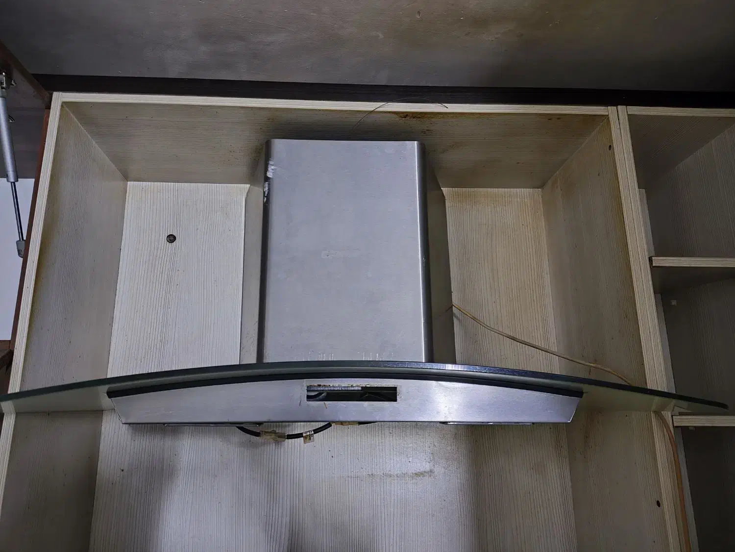 سینک ظرفشویی و هود و۲۴متر شیشه سکوریت|هود|فردوسیه, |دیوار