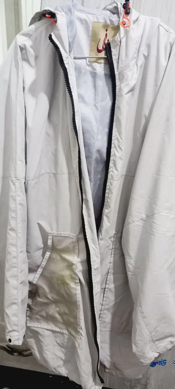 پافر|لباس|مشهد, شهید قربانی|دیوار