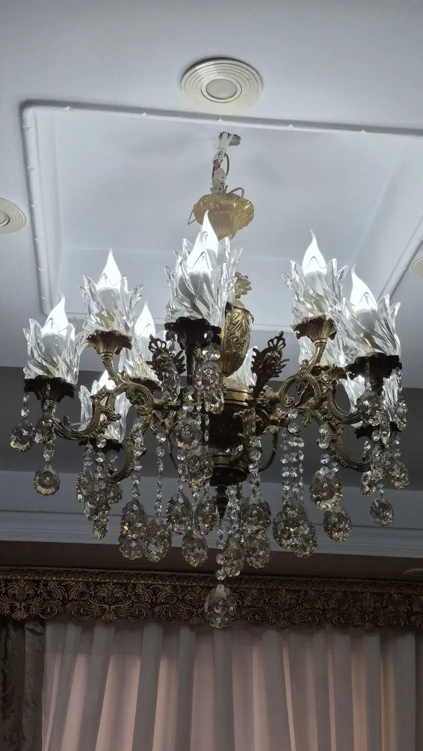 لوستر۶شاخه ۱۲شعله برنز یک جفت|لوستر و چراغ آویز|تهران, شهرک فردوس (حسینی)|دیوار