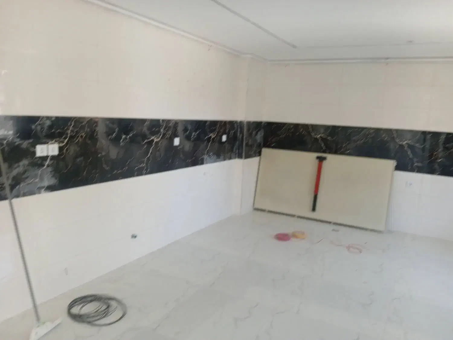 برقکاری ساختمان و انجام کلیه کارهای برقی ساختمان|خدمات پیشه و مهارت|قروه, |دیوار