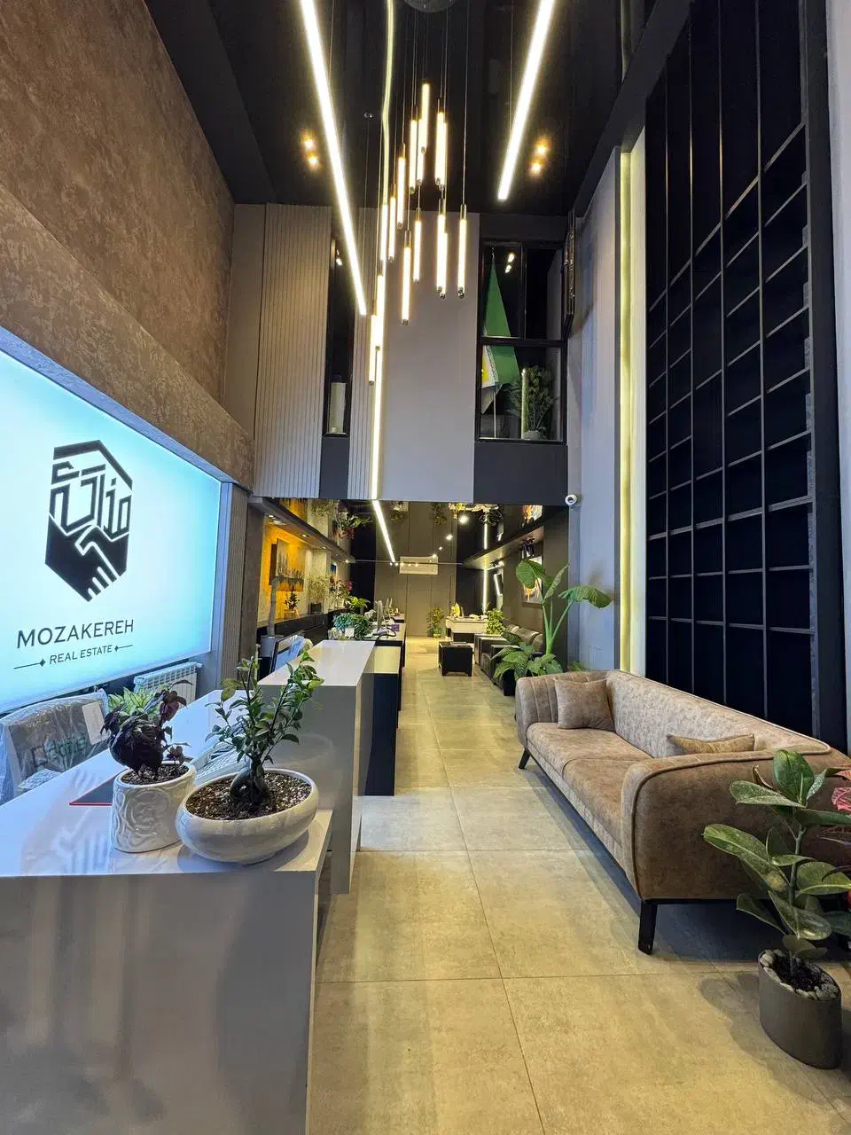 استخدام نیروی موبایل گراف پروژه های املاک|استخدام هنری و رسانه|رشت, پستک|دیوار