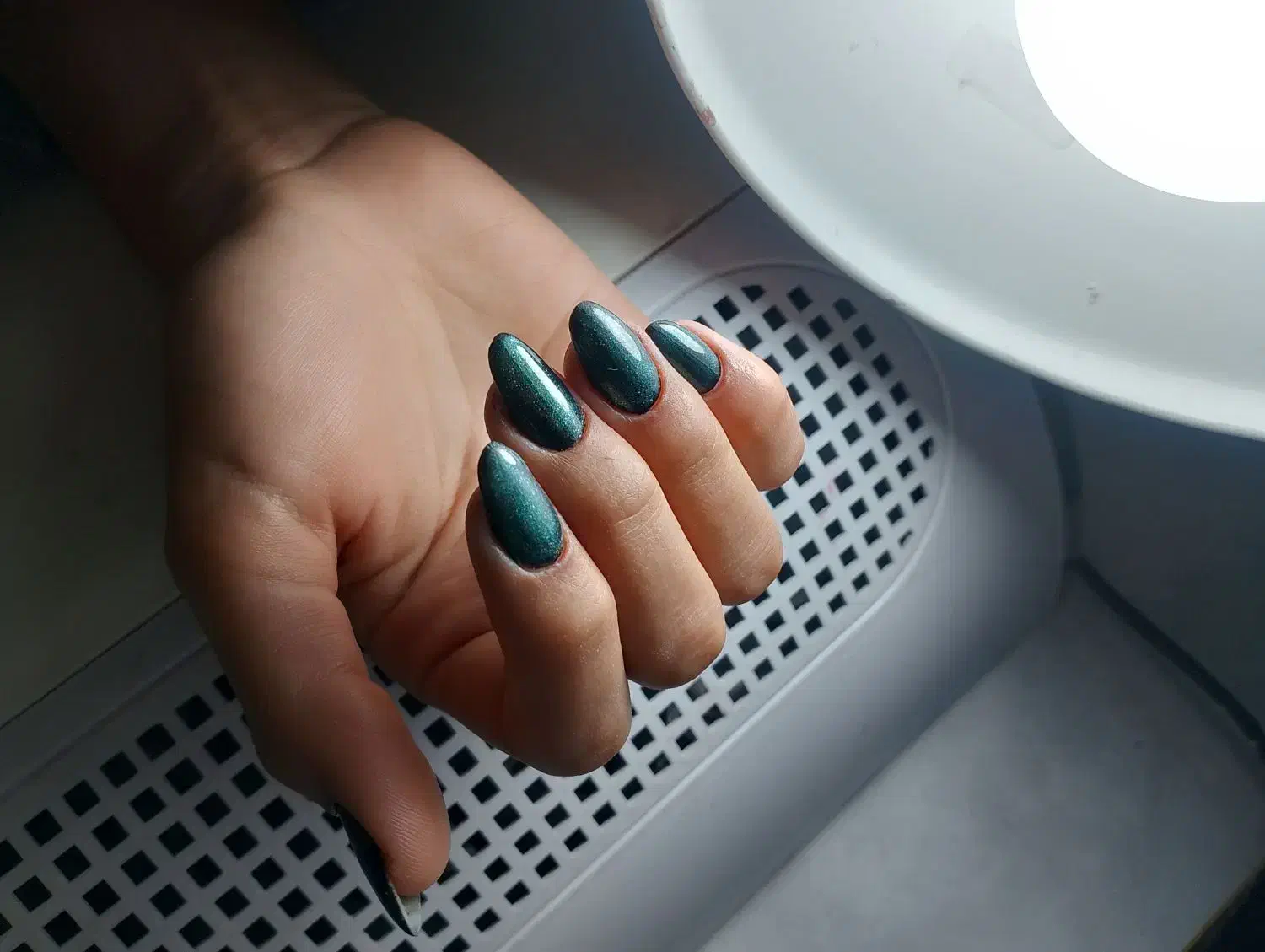 کاشت ناخن|خدمات آرایشگری و زیبایی|ساوه, |دیوار