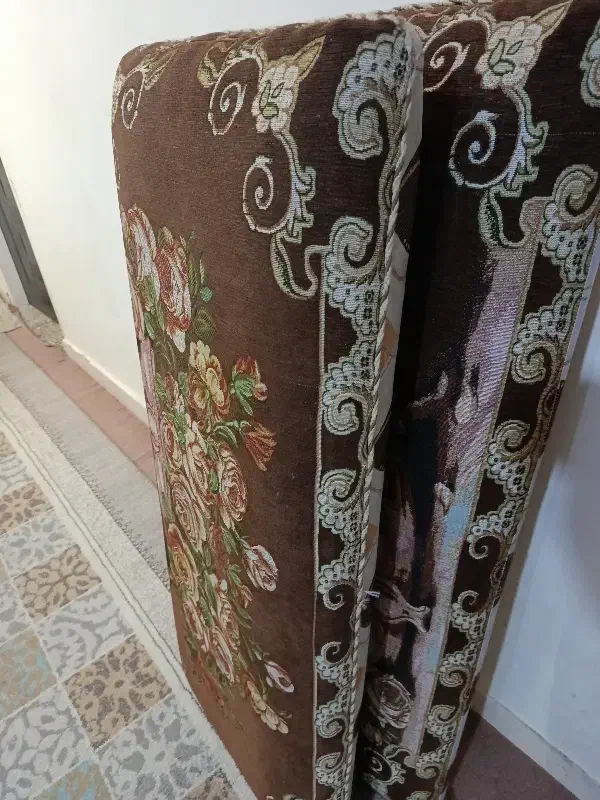 دو جفت پشتی در حد نو|پشتی|شوشتر, |دیوار