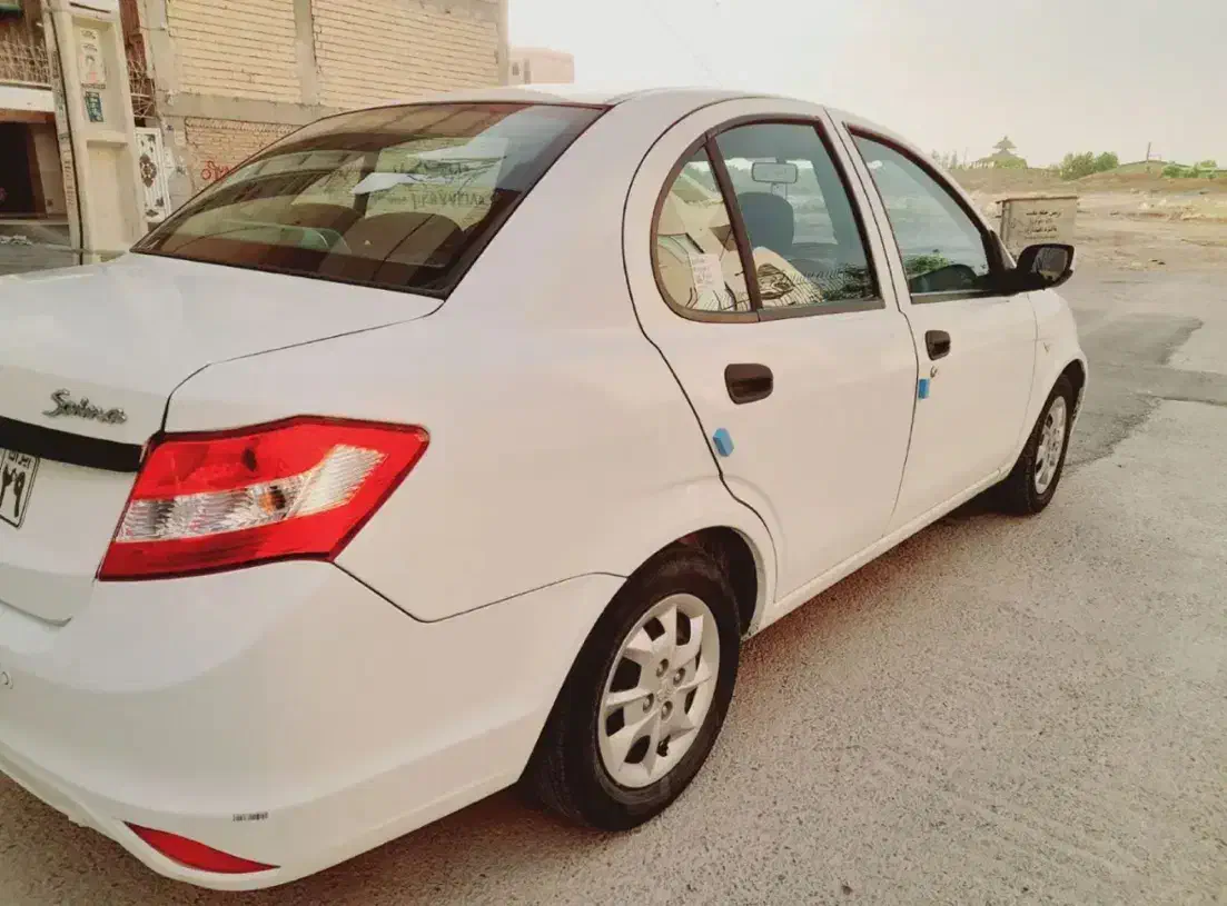 ساینا 1401فروش فوری|خودرو سواری و وانت|ساوه, |دیوار