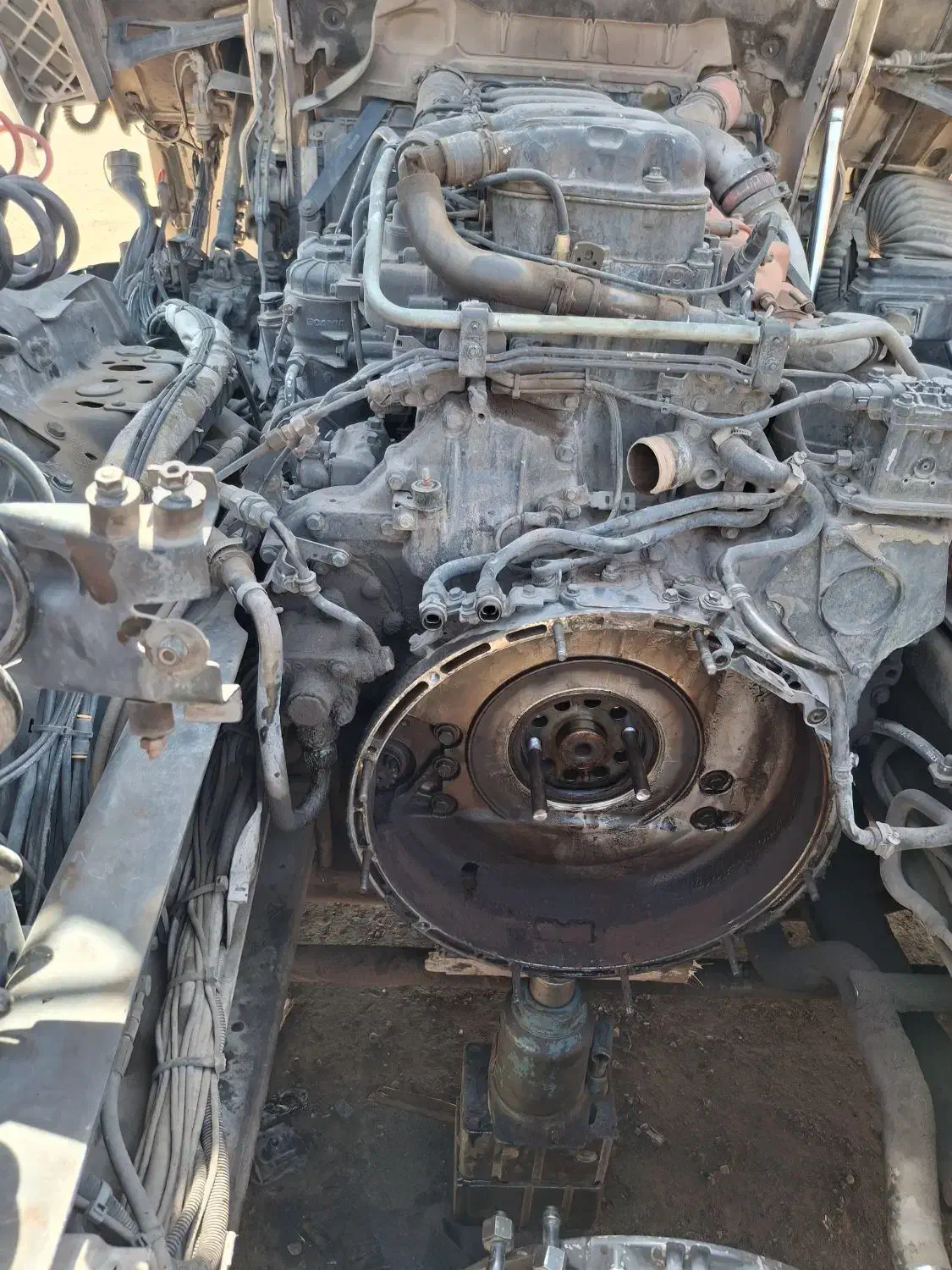 تعمیر تخصصی انواع ماشین های سنگین نسل جدید|خدمات موتور و ماشین|قائن, |دیوار