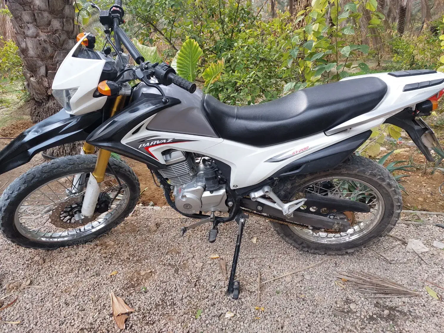 موتر تریل ۲۰۰پرواز|موتورسیکلت|جهرم, |دیوار