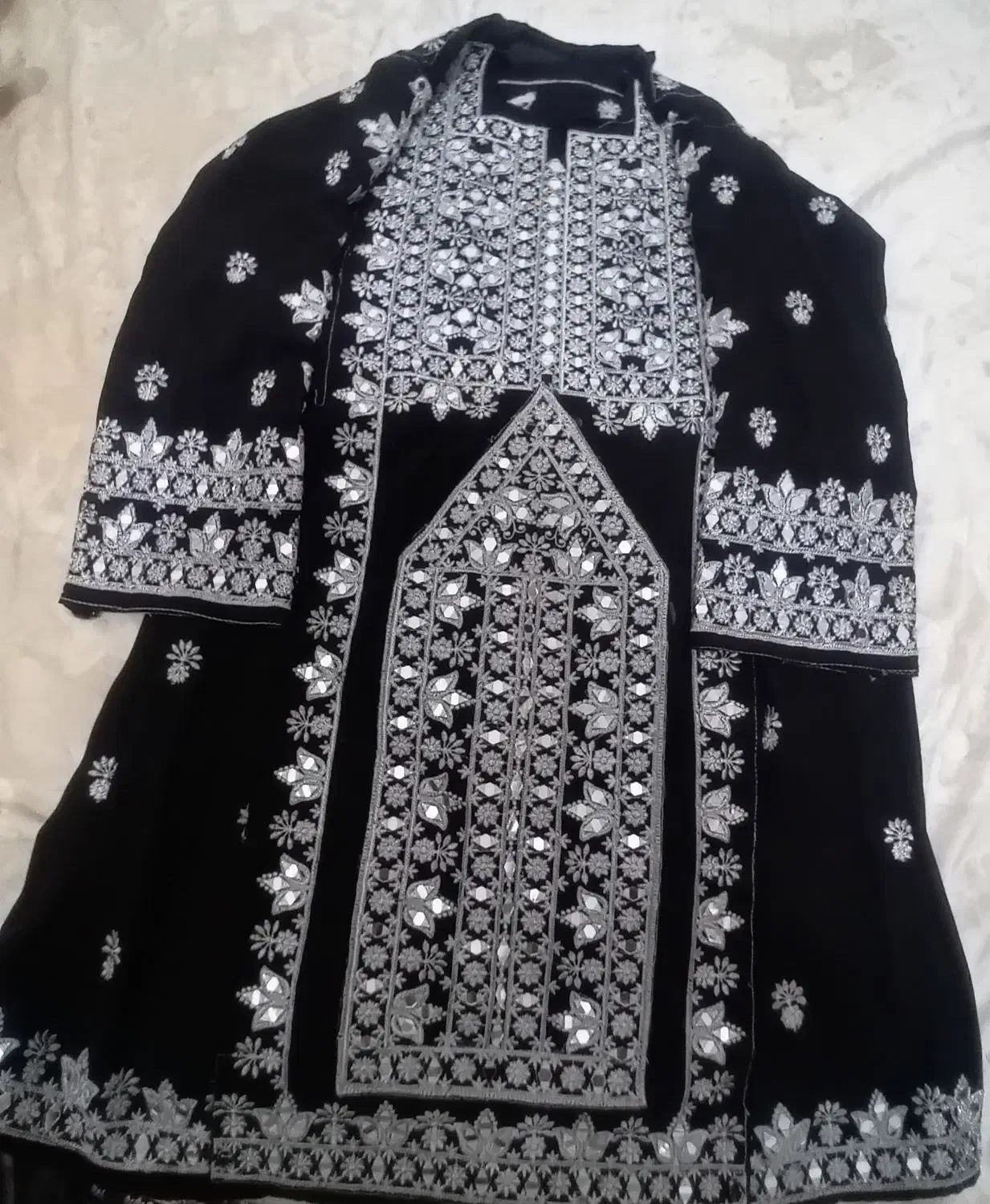 لباس|لباس|زاهدان, |دیوار