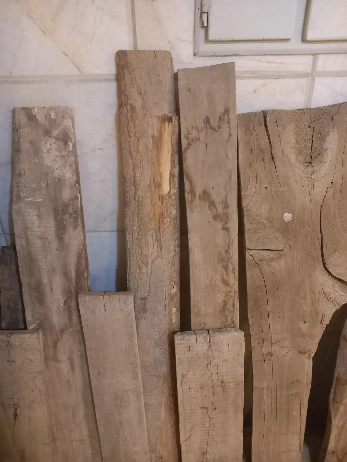 گهواره کودک و تیر و تخته چوبی|اسباب و اثاث بچه|اصفهان, صائب|دیوار