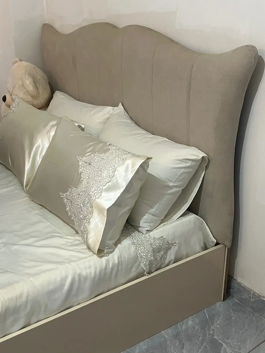 سرویس تختخواب|تخت و سرویس خواب|رشت, کوی یخ|دیوار