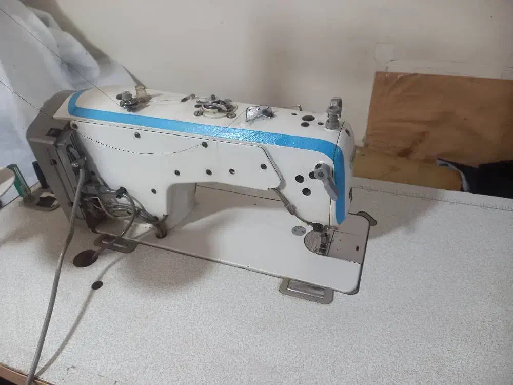 چرخ خیاط a4 جک کامپیوتری و راسته دوز ساده سالم|چرخ خیاطی و ریسندگی|اهر, |دیوار