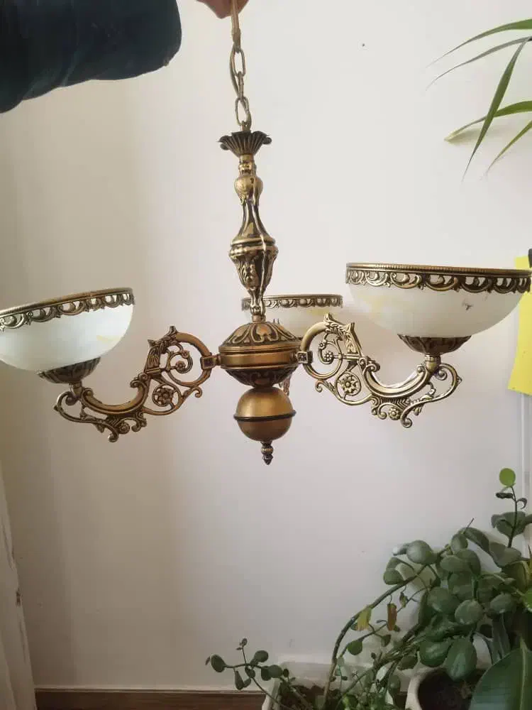 لوستر|لوستر و چراغ آویز|صدرا-فارس, فاز ۲|دیوار