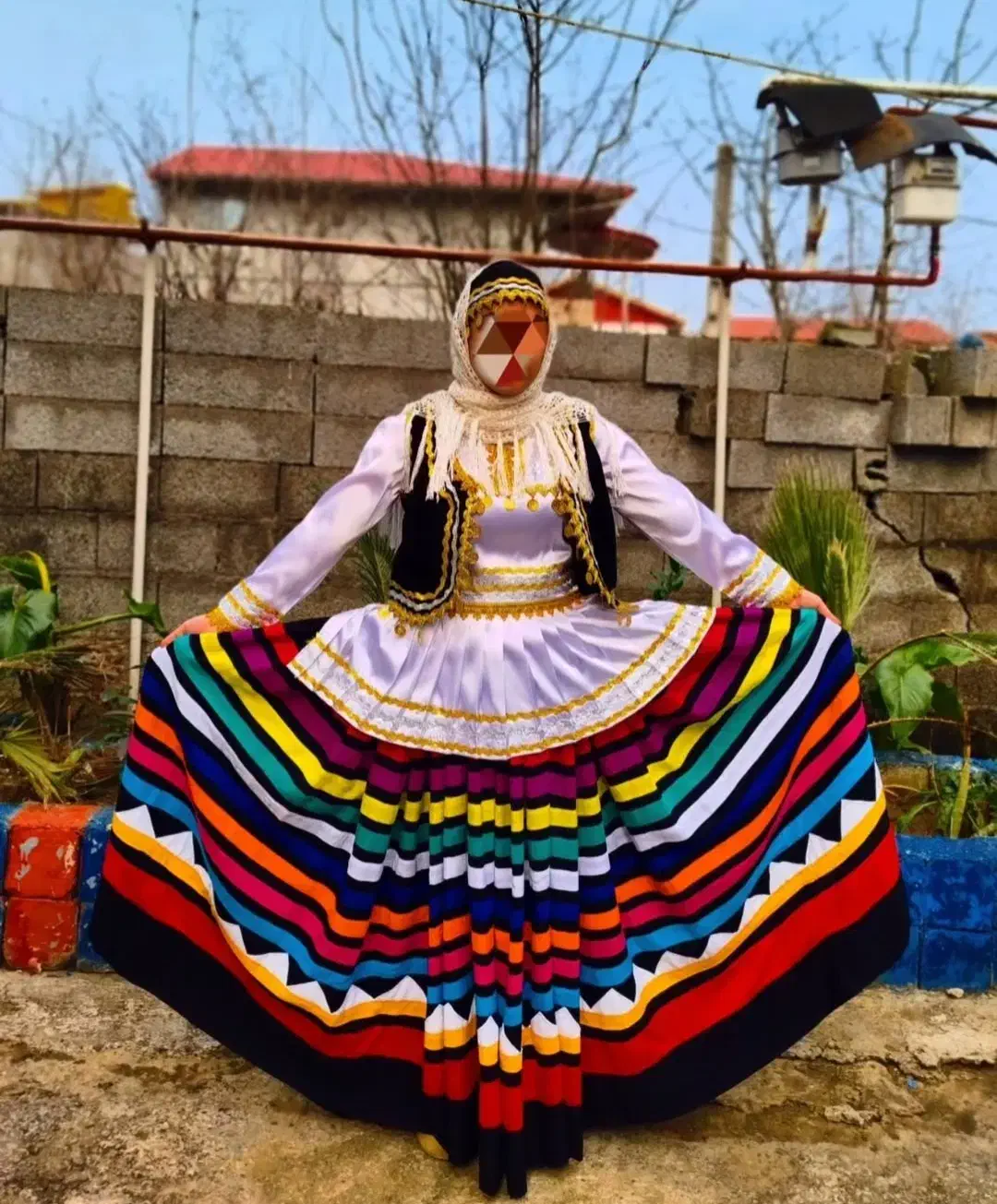 لباس محلی قشنگ با قیمت عالی|لباس|رحیمآباد, |دیوار