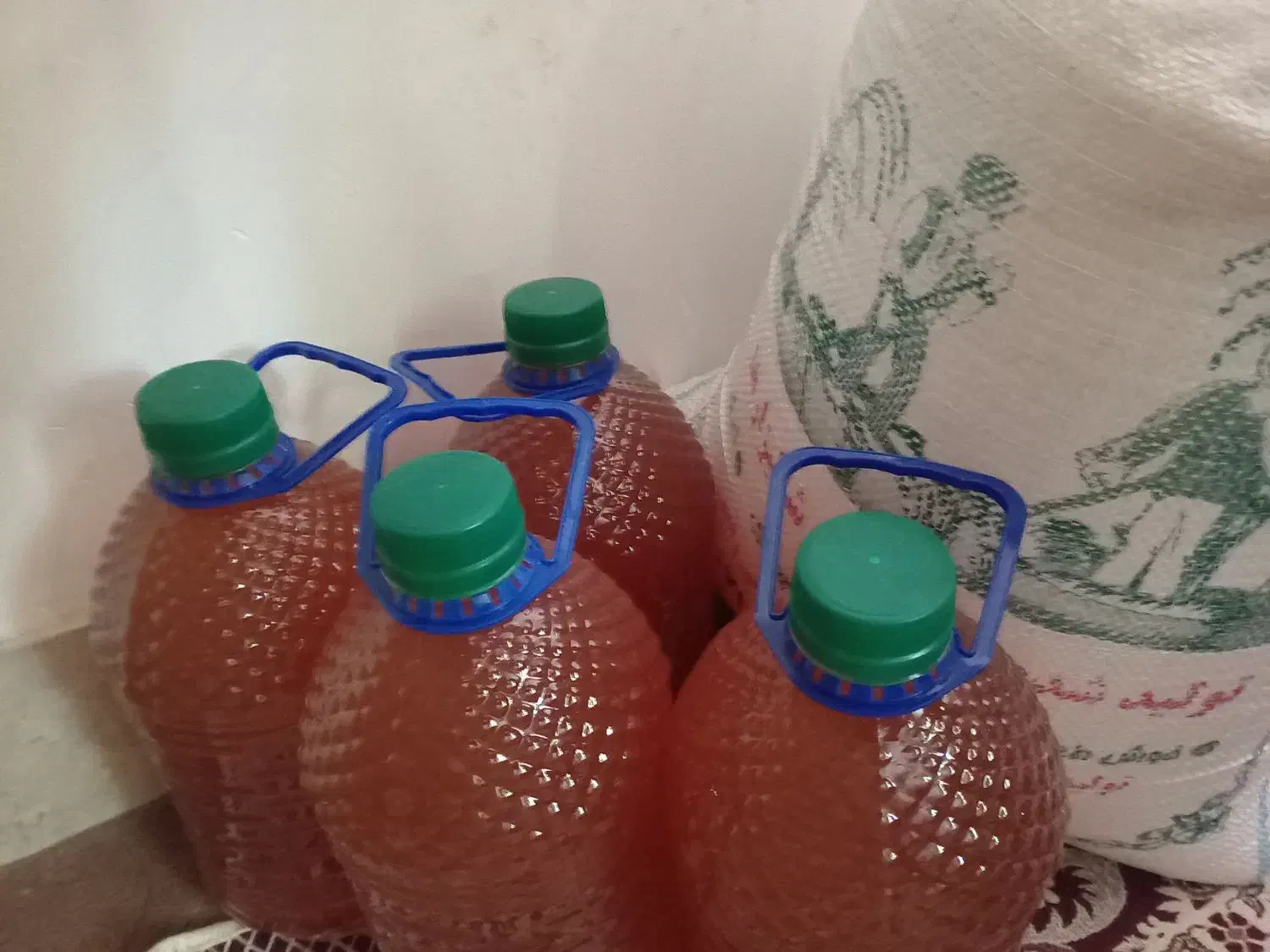آبغوره طبیعی|خوردنی و آشامیدنی|شیراز, کفترک|دیوار