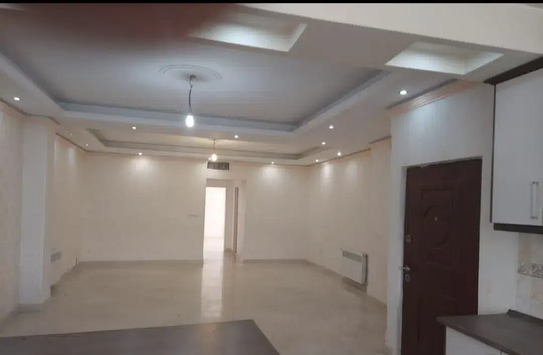 117 متر  10 ساله. قابل تبدیل. کاشانی اباذر