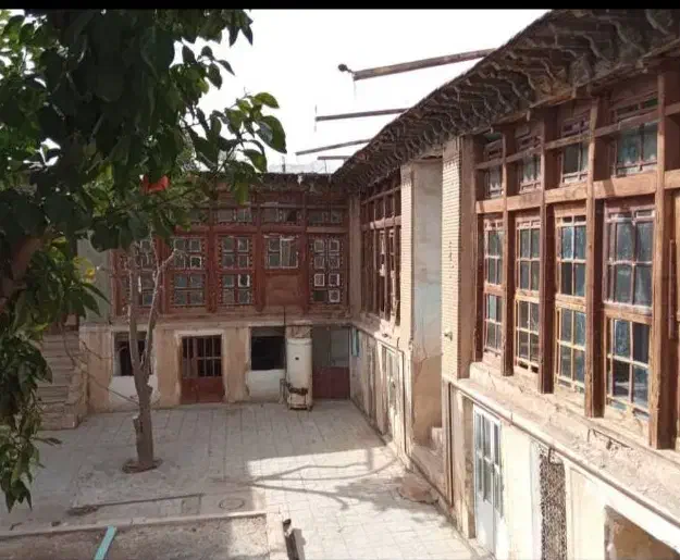 خانه سنتی و اقامتگاه سنتی|فروش خانه و ویلا|شیراز, سیاه سنگ|دیوار