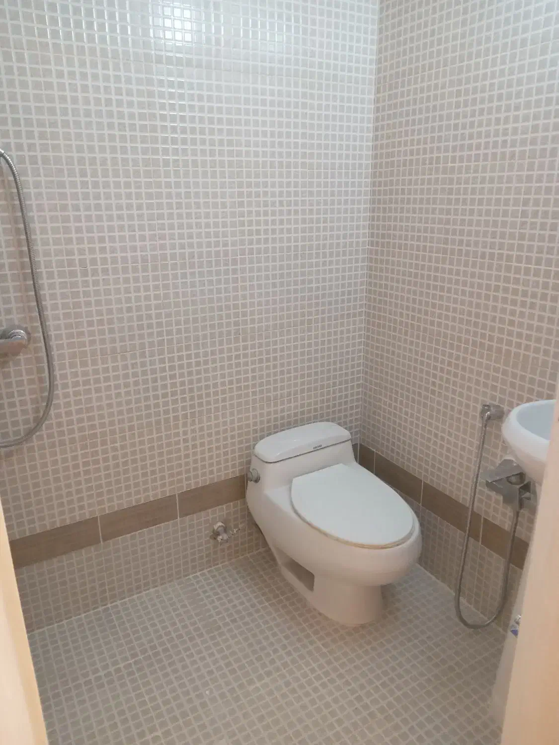 شهیدعراقی۱۰۰متر ۲خوابه بازسازی شده بدون مالک تخلیه