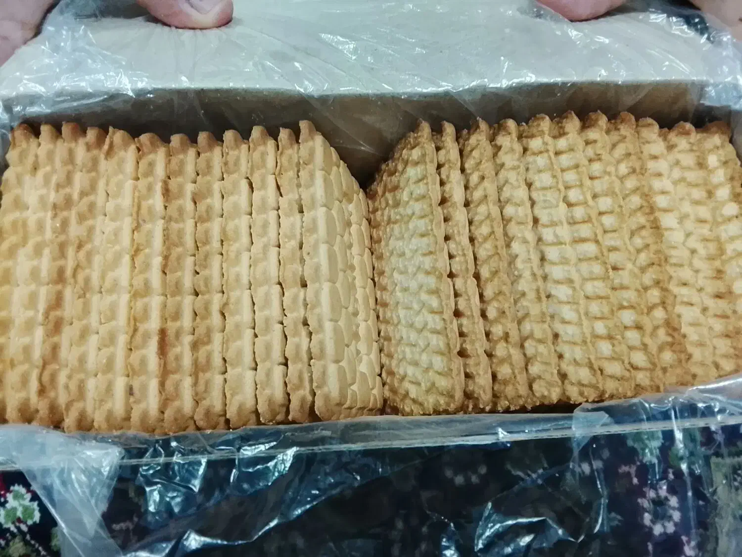 بسکویت خوشمژه حراج برای بچه ها باطعم موز|حراج|بروجرد, |دیوار