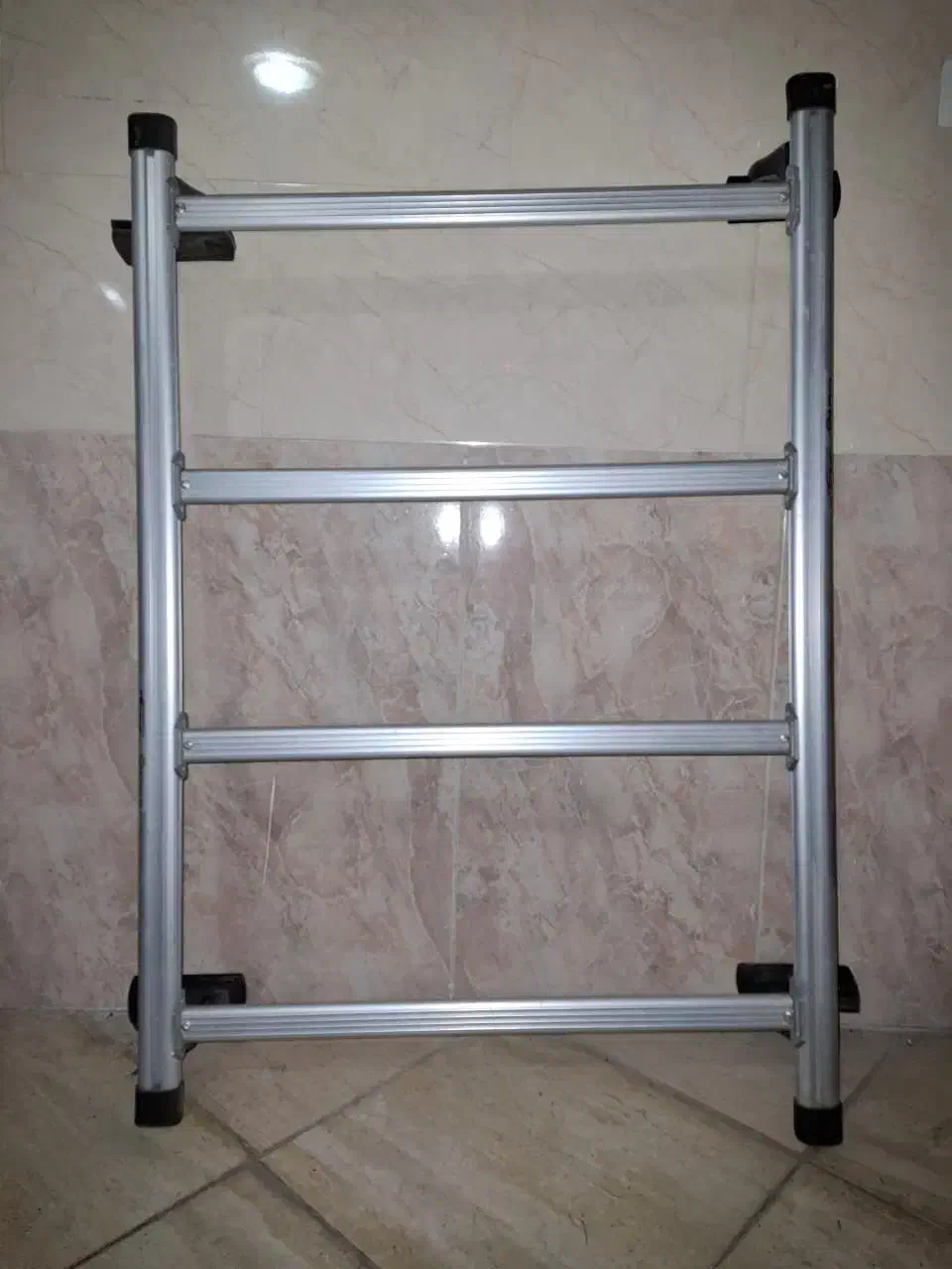 باربند پژو ۴۰۵|بندرخت و رخت‌آویز|تبریز, |دیوار