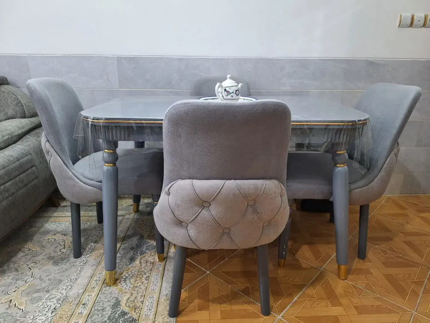 میز ناهار خوری|میز و صندلی غذاخوری|حمیدیا, |دیوار