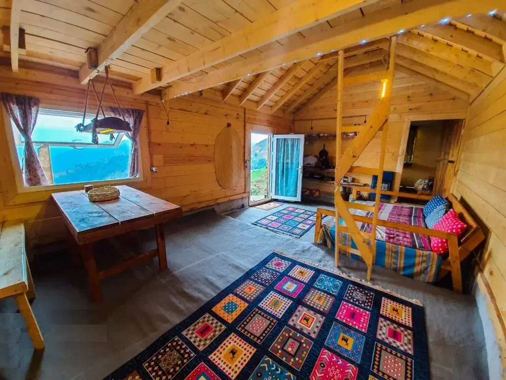 ویلا شبانه با امکانات کامل برای دورهمی و استراحت|اجارهٔ کوتاه‌مدت ویلا و باغ|زیرآب, |دیوار