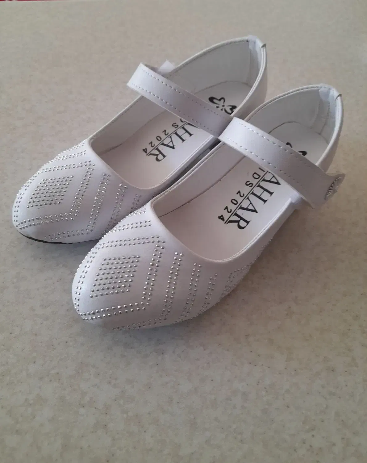 کفش|کفش و لباس بچه|نهاوند, |دیوار