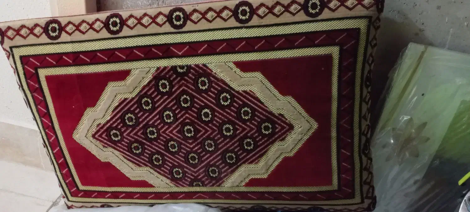 پشتی|پشتی|پردیس, فاز ۳|دیوار