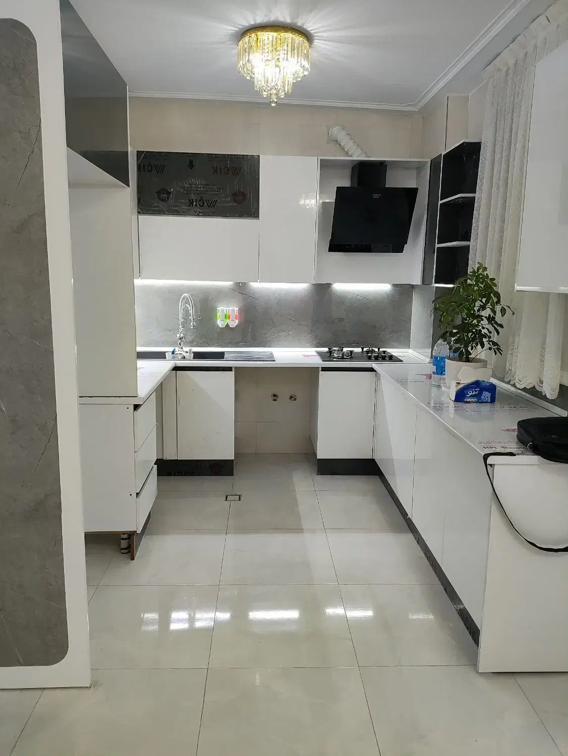 آپارتمان ۱۱۰ متری / استثنایی/ مهندسی ساز /اباذر|فروش آپارتمان|تهران, مهران|دیوار